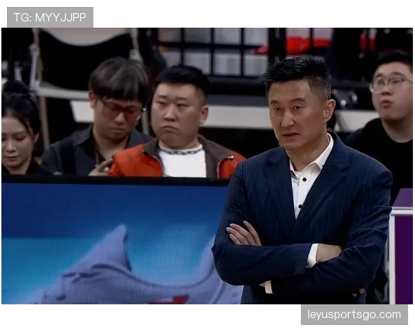 终场哨由裁判掌控：哨响即终止比赛，哨后入球不计